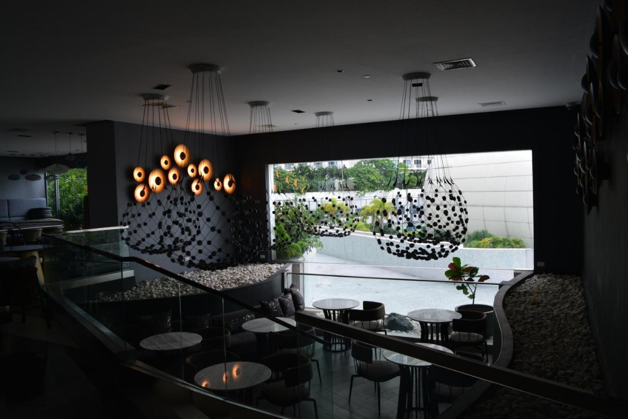 Luxxe Interior Design Condo - Novotel Residences At Acqua Private Residences Mandaluyong Extérieur photo